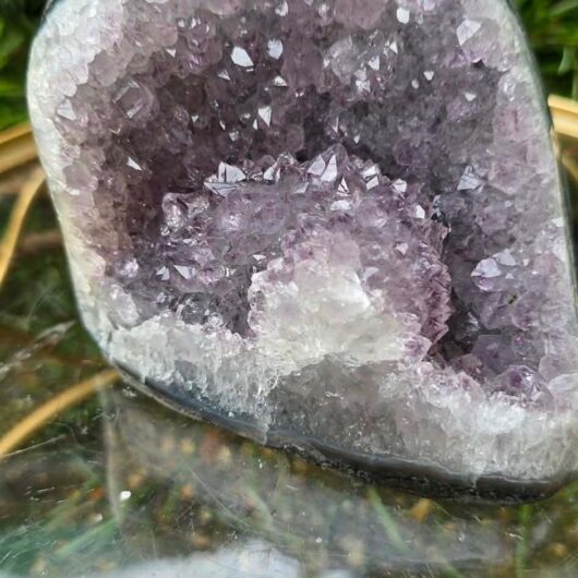 Snowy Amethyst - Medium